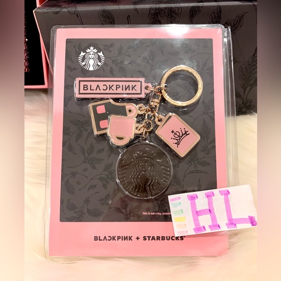 BLACKPINK x Starbucks Keychain - Picture 1 of 1